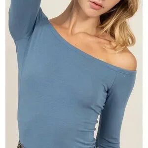 Close up of off-the-shoulder neckline detail